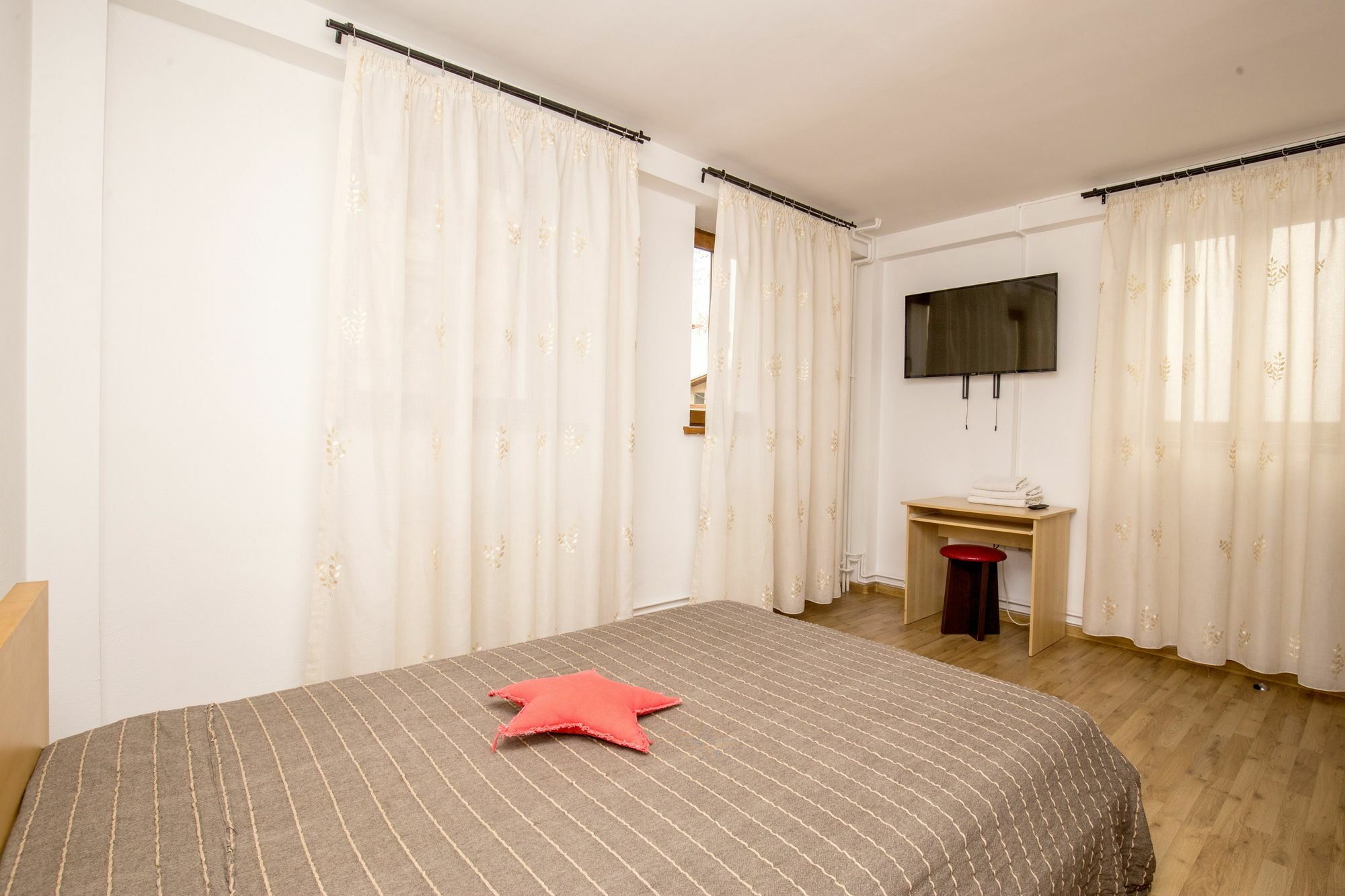 Vatra Accommodation Bucureşti Exterior foto